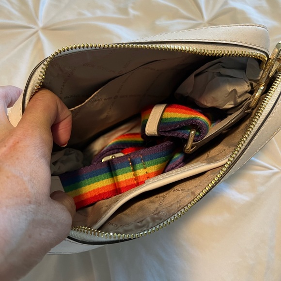 LIMITED EDITION MICHAEL KORS RAINBOW CROSSBODY, BNWT!!! - Picture 3 of 9